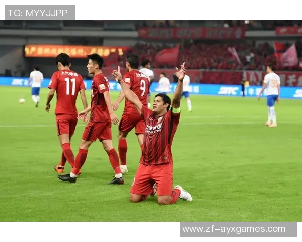 上港本轮中超刚1比3输给鲁能，就决议提早引入梅米舍维奇补强，张琳芃归队给他让位